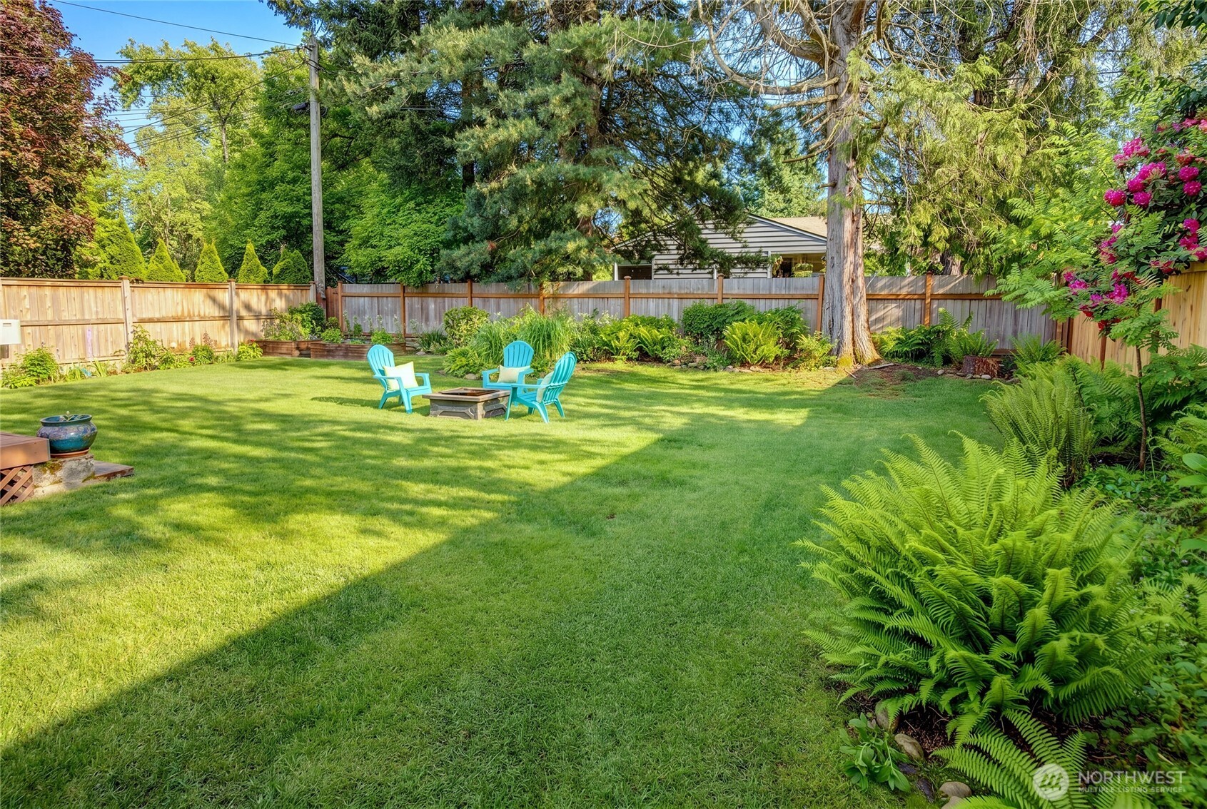 8232 39th Avenue NE Seattle WA 98115