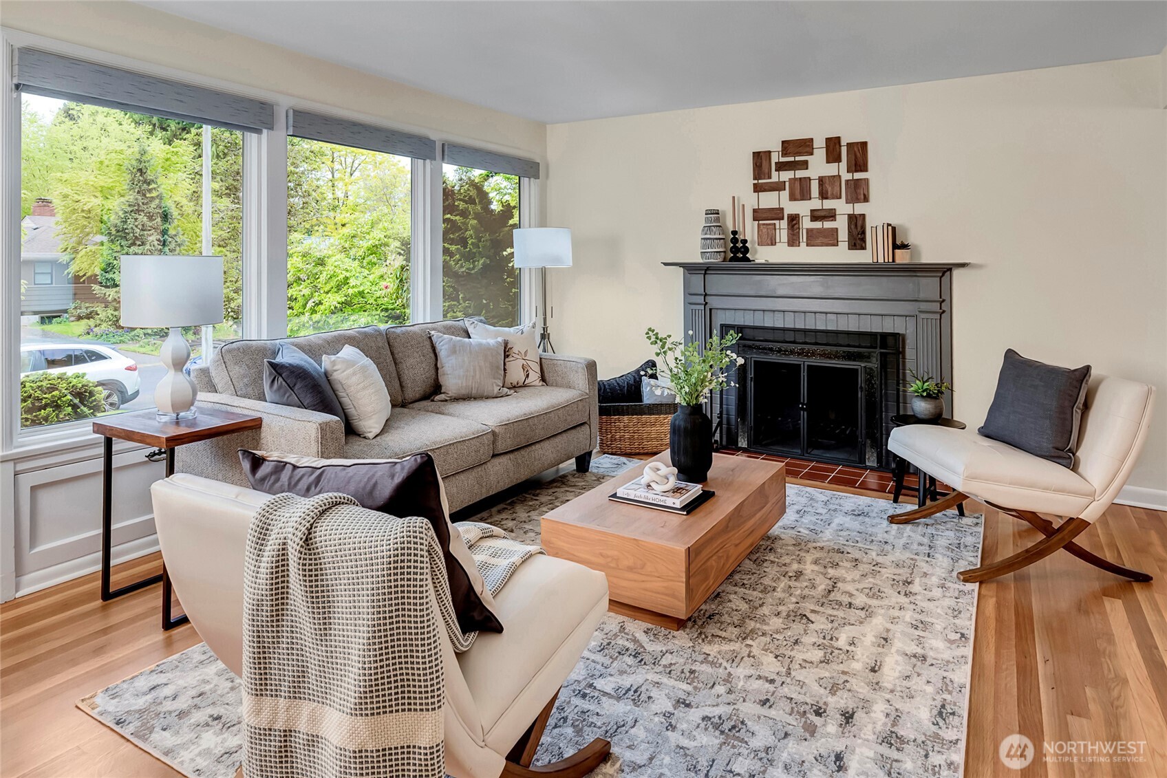 8232 39th Avenue NE Seattle WA 98115