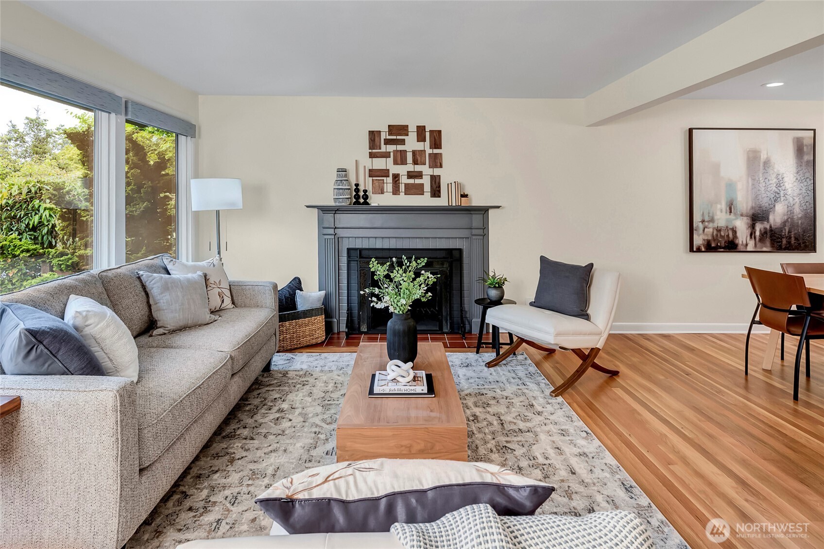 8232 39th Avenue NE Seattle WA 98115