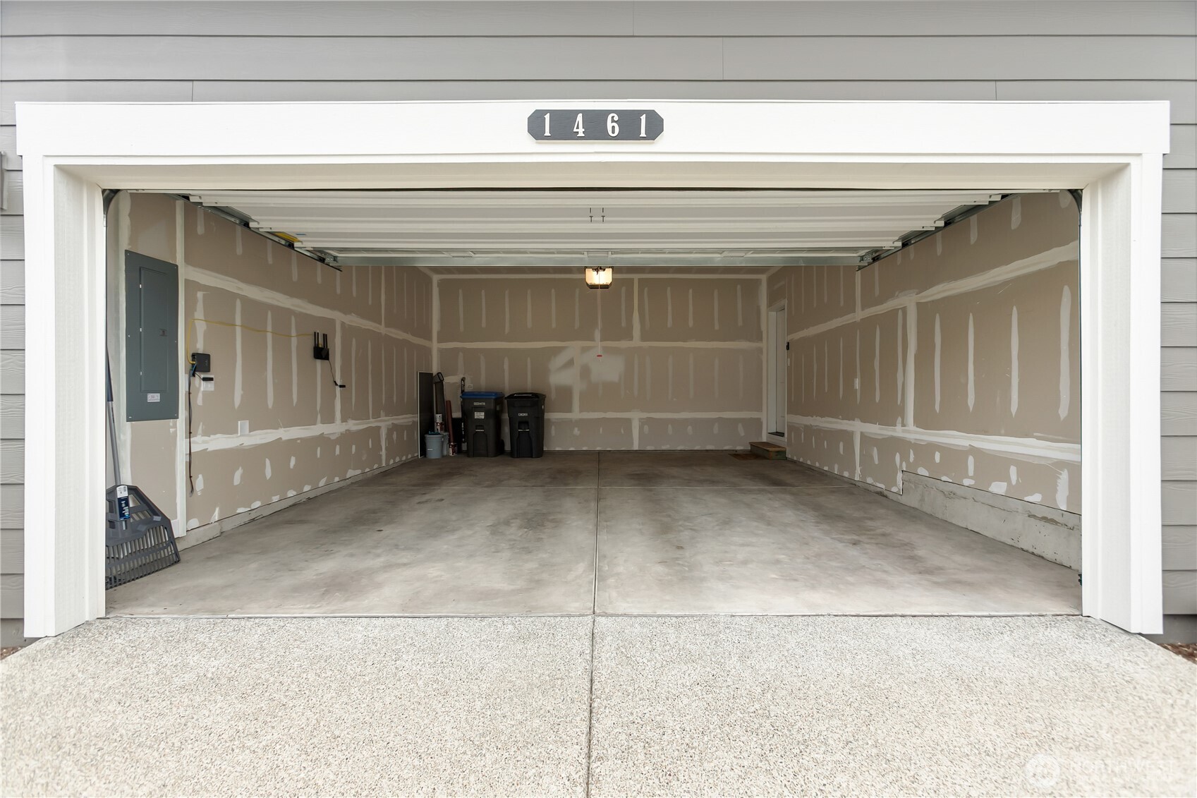 1461 SW Pendleton Way Port Orchard WA 98367