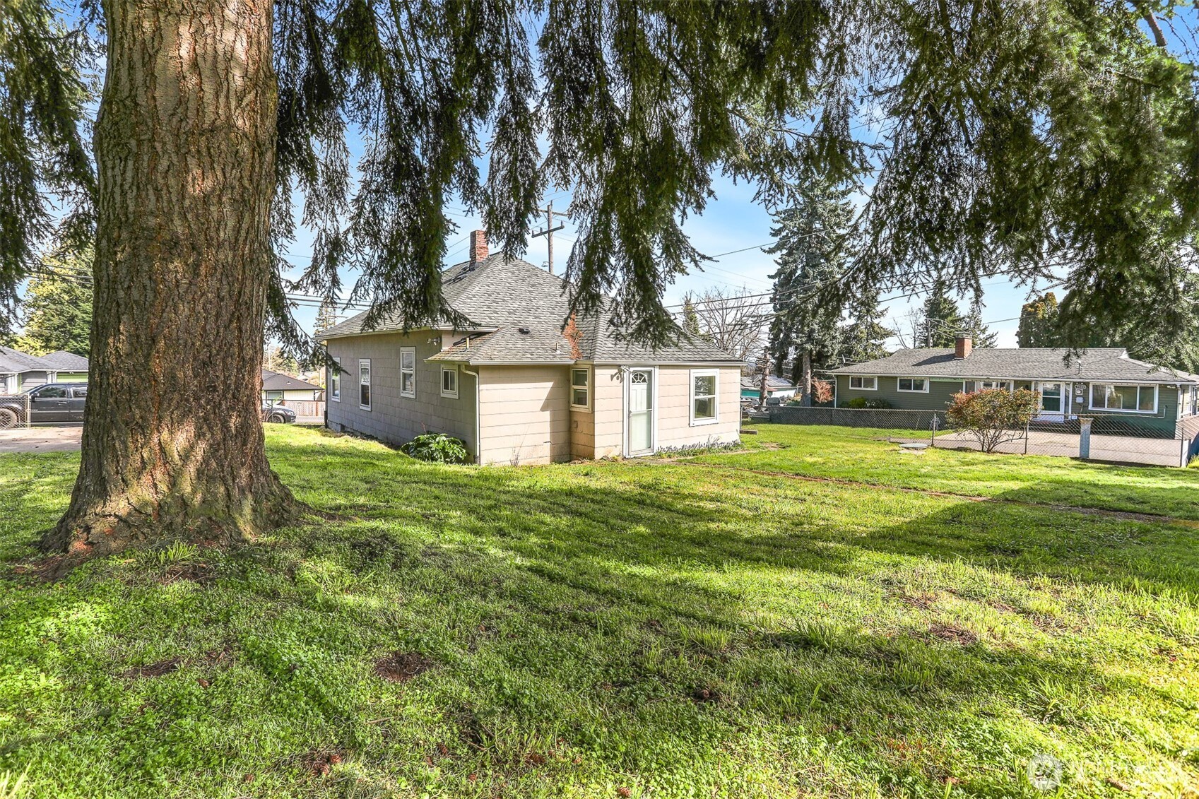 1257 S 116th Street Burien WA 98168