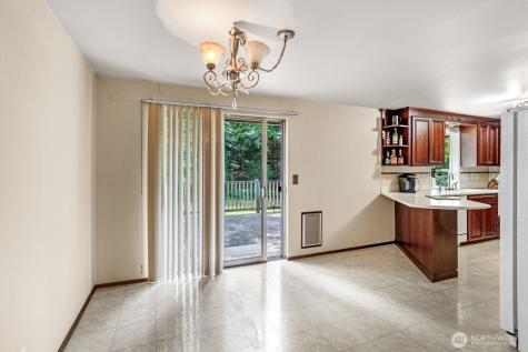 4218 192nd Place SW Lynnwood WA 98036