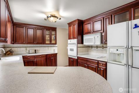4218 192nd Place SW Lynnwood WA 98036