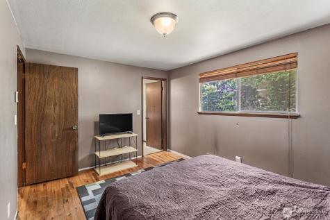 4218 192nd Place SW Lynnwood WA 98036