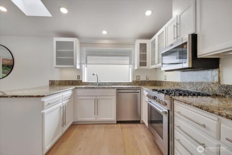 7307 76th Dr Drive NE Marysville WA 98270
