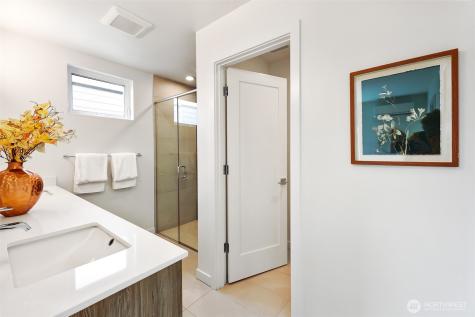 2366 Franklin Avenue E Seattle WA 98102