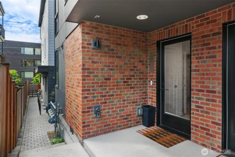 2366 Franklin Avenue E Seattle WA 98102