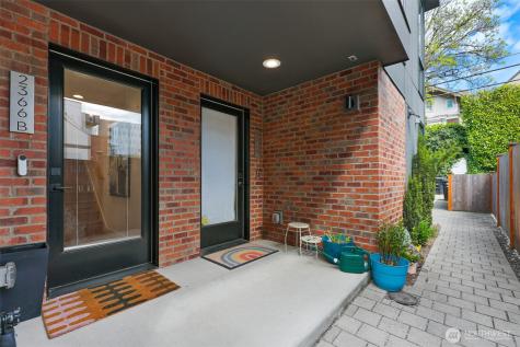 2366 Franklin Avenue E Seattle WA 98102