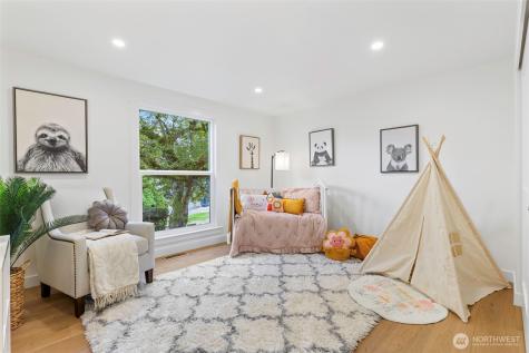 2457 168th Place NE Bellevue WA 98008