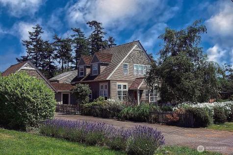 577 Scenic Heights Road Oak Harbor WA 98277