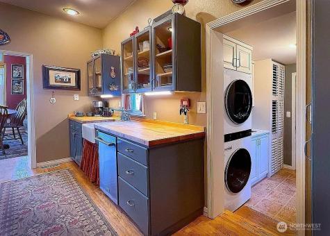 577 Scenic Heights Road Oak Harbor WA 98277