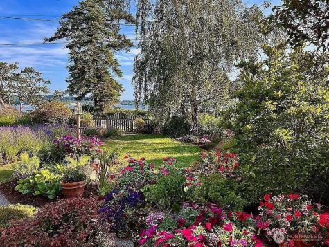 577 Scenic Heights Road Oak Harbor WA 98277