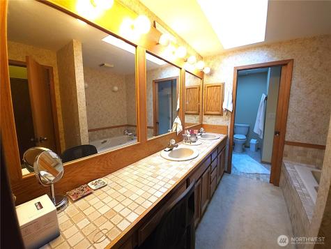 5011 134th Place SE Bellevue WA 98006