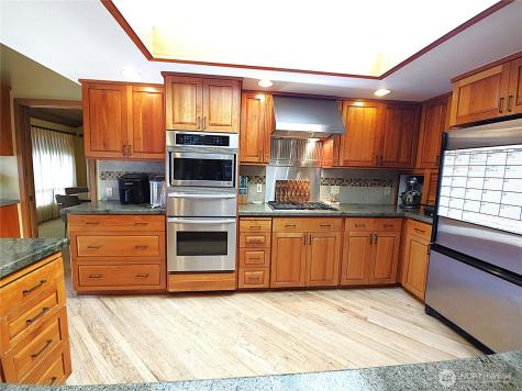 5011 134th Place SE Bellevue WA 98006
