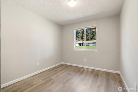2103 Ponderosa Drive SE Port Orchard WA 98366