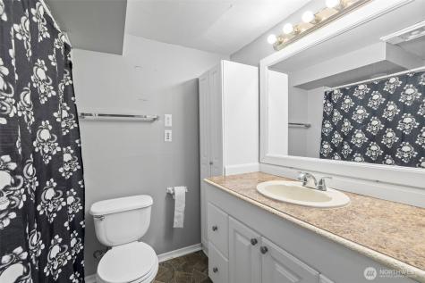 934 N 100th Street Seattle WA 98133