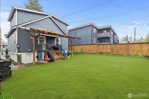 934 N 100th Street Seattle WA 98133