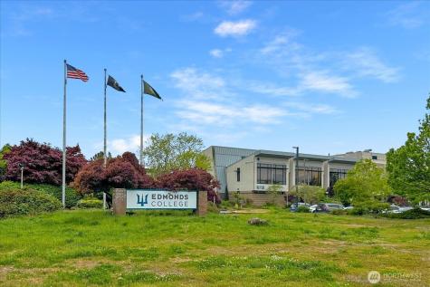6017 190th Street SW Lynnwood WA 98036