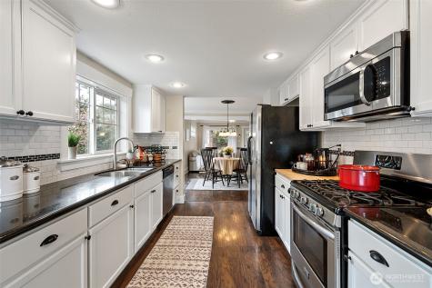 1402 S Mason Avenue Tacoma WA 98405