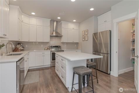 9409 9th Avenue Court E Tacoma WA 98445