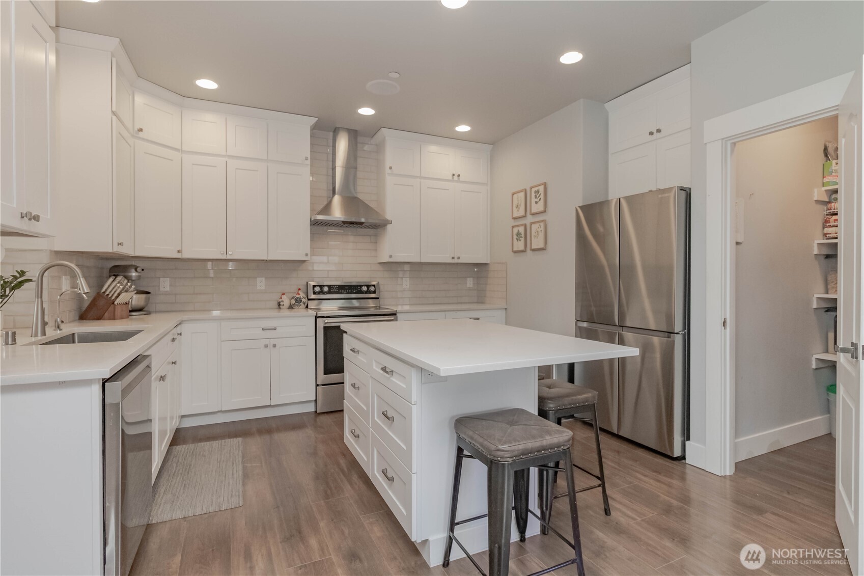 9409 9th Avenue Ct E Tacoma WA 98445