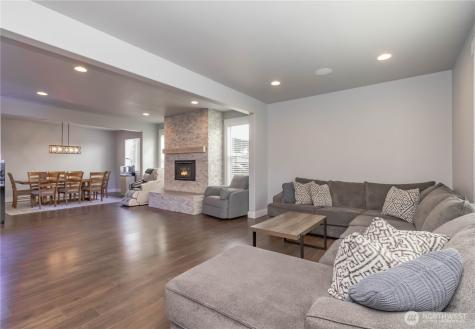 9409 9th Avenue Court E Tacoma WA 98445