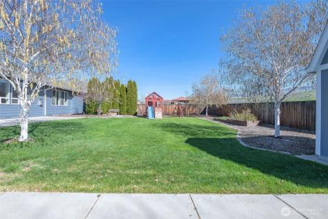 2327 Spring Wheat Road East Wenatchee WA 98802