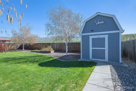 2327 Spring Wheat Road East Wenatchee WA 98802