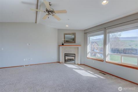 2327 Spring Wheat Road East Wenatchee WA 98802