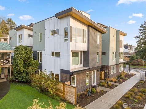 5204 Sand Point Way NE Seattle WA 98105