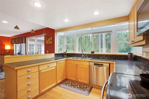 4320 Palomino Drive NE Bainbridge Island WA 98110