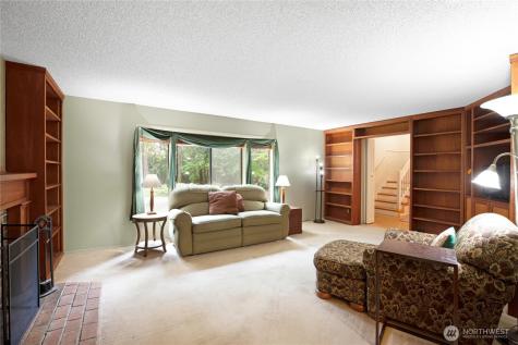 4320 Palomino Drive NE Bainbridge Island WA 98110
