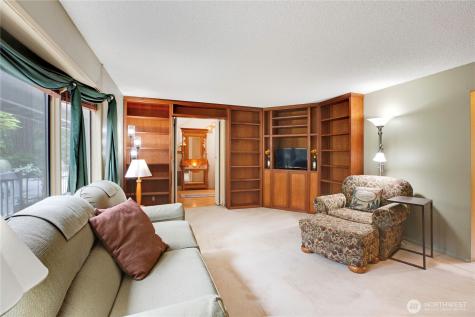 4320 Palomino Drive NE Bainbridge Island WA 98110