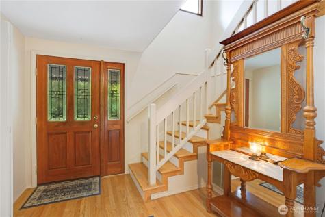 4320 Palomino Drive NE Bainbridge Island WA 98110