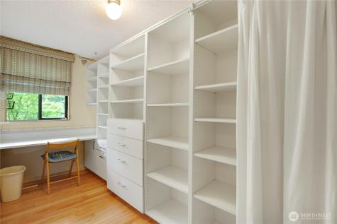 4320 Palomino Drive NE Bainbridge Island WA 98110