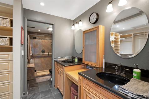 4320 Palomino Drive NE Bainbridge Island WA 98110