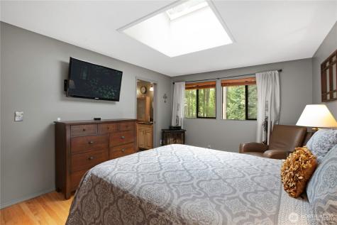 4320 Palomino Drive NE Bainbridge Island WA 98110
