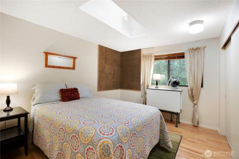 4320 Palomino Drive NE Bainbridge Island WA 98110