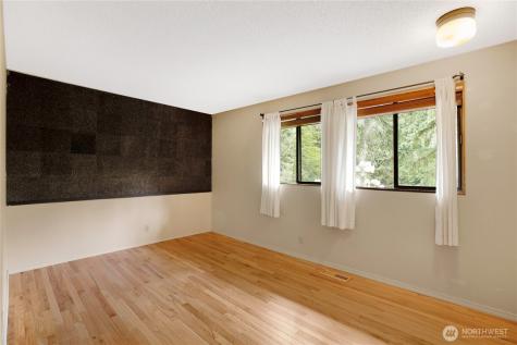 4320 Palomino Drive NE Bainbridge Island WA 98110
