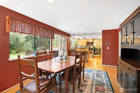 4320 Palomino Drive NE Bainbridge Island WA 98110