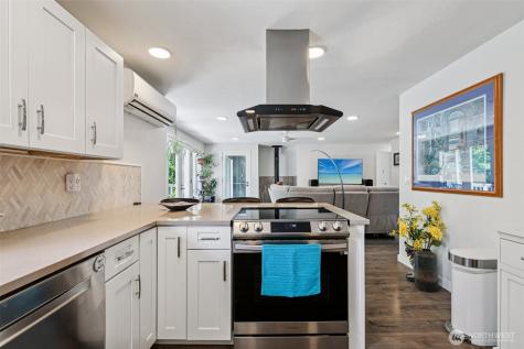223 Joann Lane Arlington WA 98223