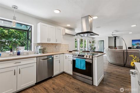 223 Joann Lane Arlington WA 98223