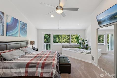 223 Joann Lane Arlington WA 98223