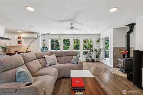 223 Joann Lane Arlington WA 98223