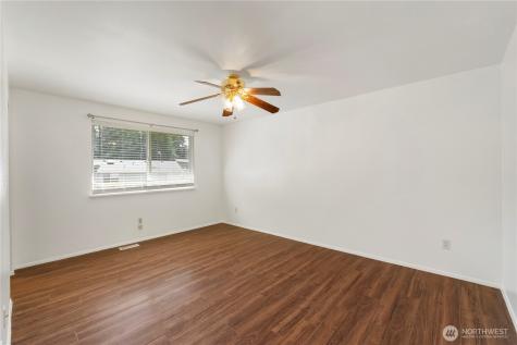 2210 27th Avenue SE Puyallup WA 98374