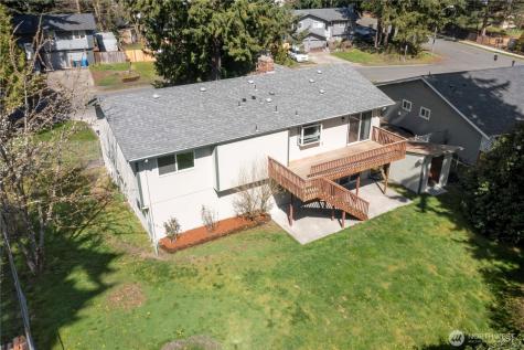 2210 27th Avenue SE Puyallup WA 98374