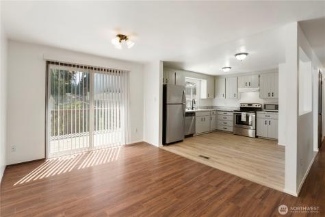 2210 27th Avenue SE Puyallup WA 98374