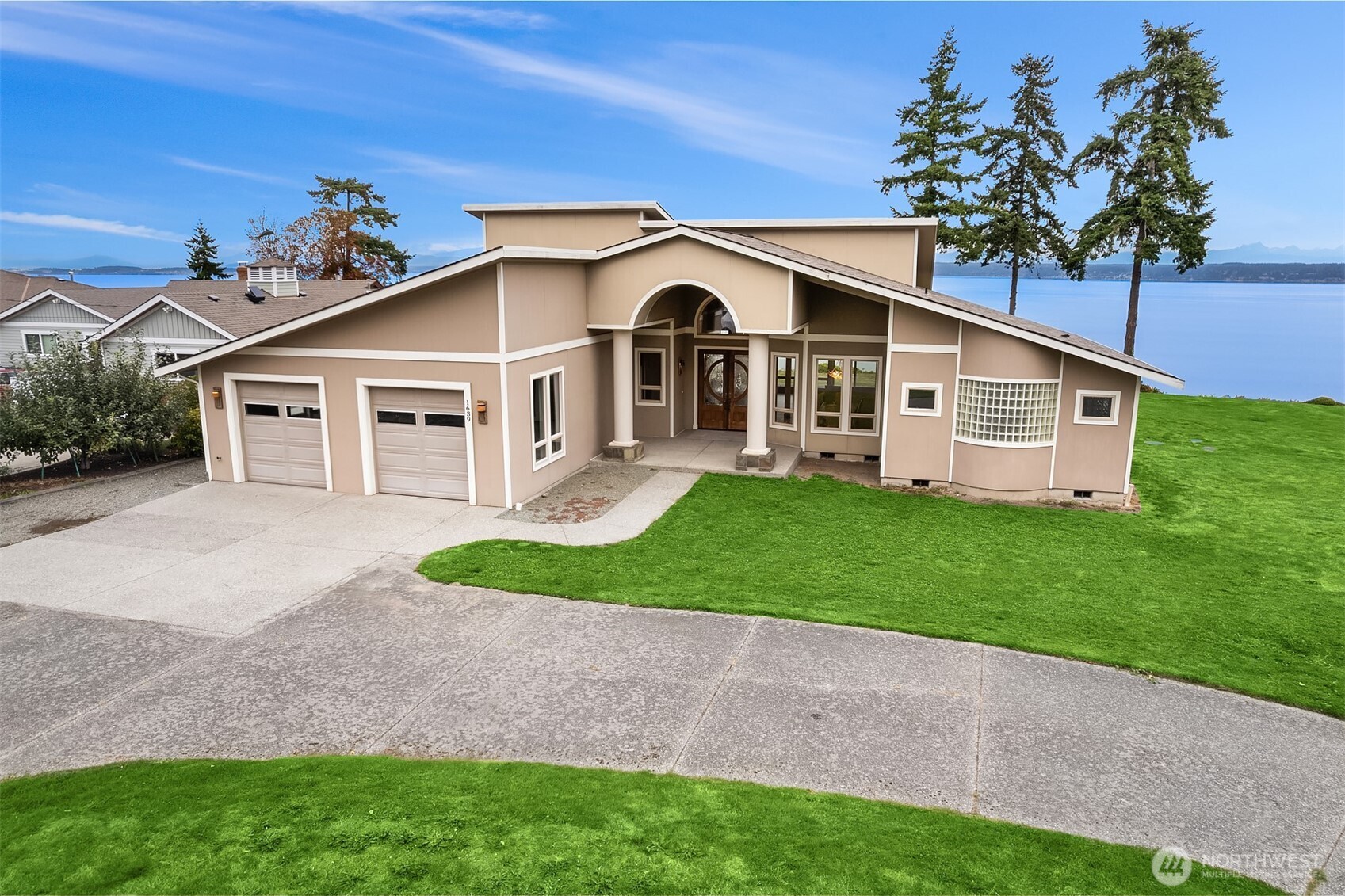 1639 S Country Club Drive Camano Island WA 98282