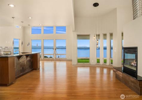 1639 S Country Club Drive Camano Island WA 98282