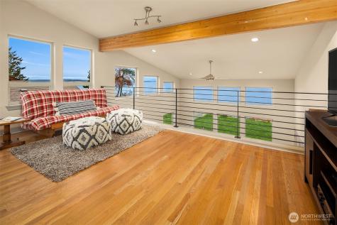 1639 S Country Club Drive Camano Island WA 98282